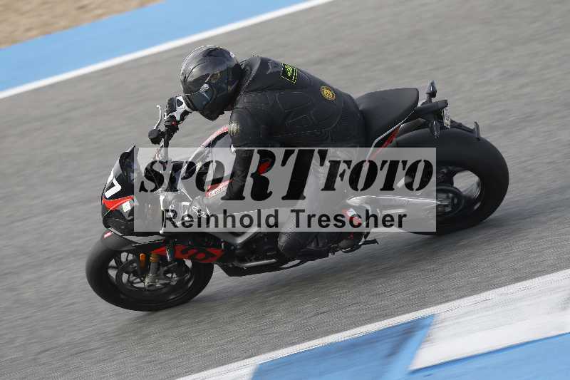 /Archiv-2024/01 26.-28.01.2024 Moto Center Thun Jerez/Gruppe gruen-green/77